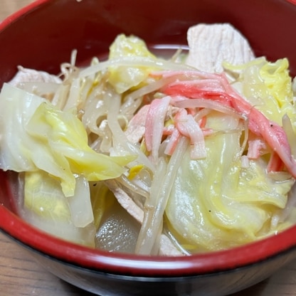 ちくわ蒲鉾→カニカマ代用ですがσ(^_^;) 麺無しごはんのおかずにしました。自宅で手軽にちゃんぽん作れて嬉しいです☆素敵レシピありがとうございます(´∀｀*)